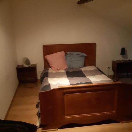 Chic Et Relax Apartamento Montmarault Exterior foto
